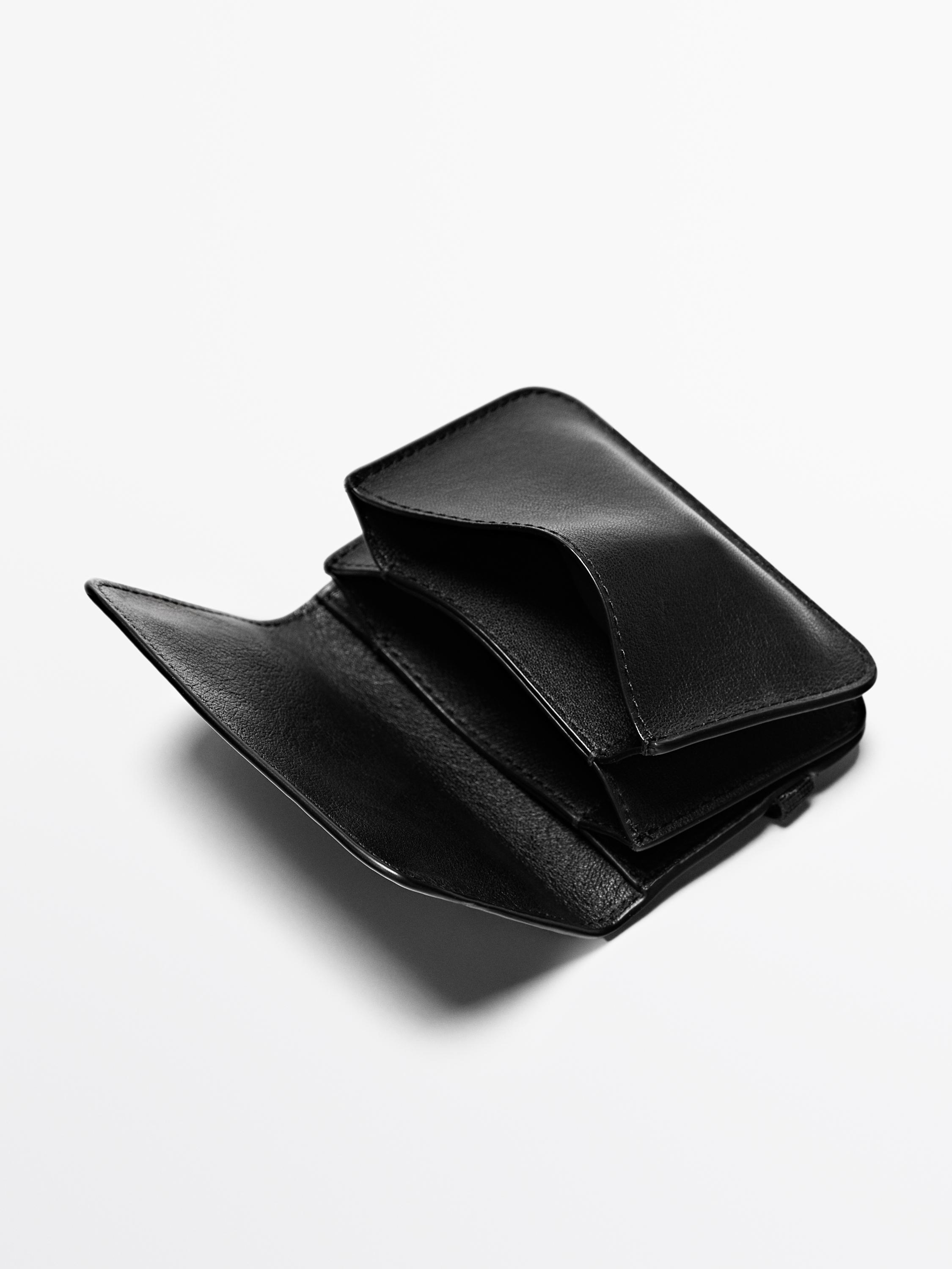 Nappa leather card holder with flap